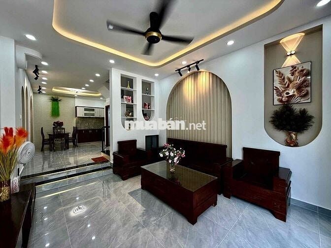 Nhà phố xịn Quang Trung 4,2x12m chỉ 5 tỷ 830tr còn TL
