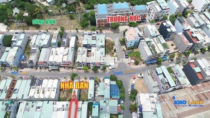 Chính chủ gửi nhà Khu dân cư đẹp ngay Ngã Tư Miếu Ông Cù Chợ Phú Phong