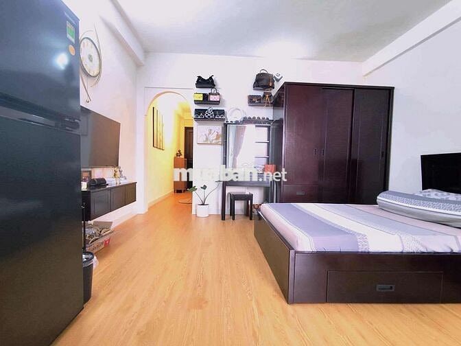 Chung cư Q1 SHR ngay Phố Tây Bùi Viện giá rẻ 1 tỷ 950
