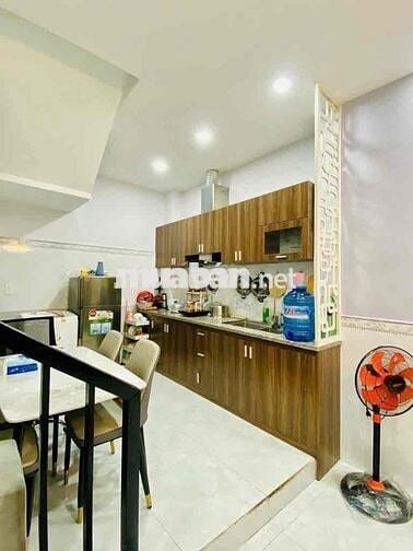 Bán nhà Đường số 2, 45m2, 2 Tầng, 2PN, kế bên Sân Bay, nhà mới đep, TL