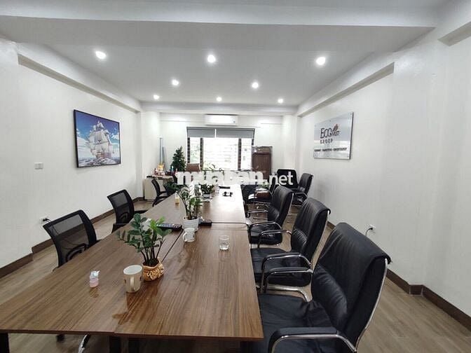 Văn phòng ấm cúng, nơi nhân viên hứng khởi, khách hàng tự tìm đến 😎
