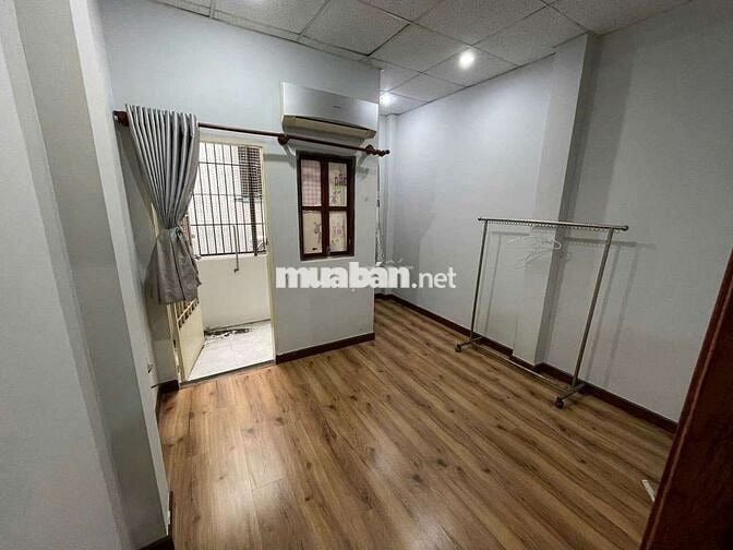 NHÀ MỚI HẺM XE TẢI HUỲNH VĂN BÁNH TIỆN Ở + KINH DOANH