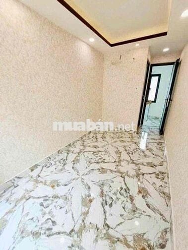 BÁN NHÀ 3 TẤM Đúc  KDCHH - NẰM TRỤC ĐƯỜNG SỐ - P04 Q4