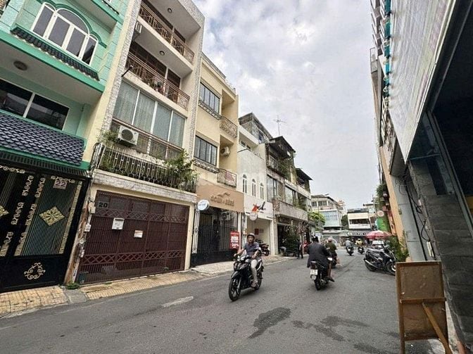 30T GIẢM còn 25T.MT Đặng Dung 1 chủ lâu đời, 247m2 SD. 5 tầng. 