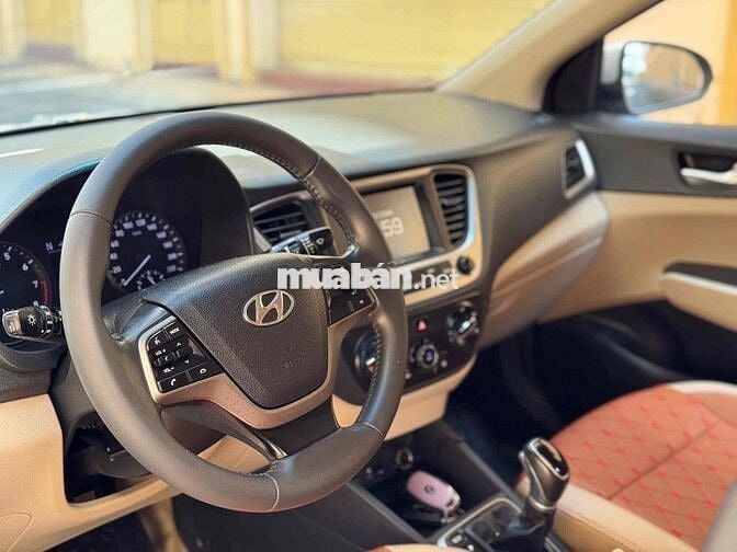 Hyundai Accent 2018 số tự động