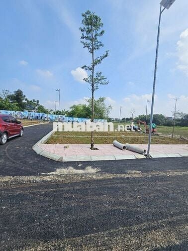 Bán lô đất giá rẻ gần bến xe Yên Nghĩa ngã tư Hữu Văn 108m nhỉnh 1tỷ