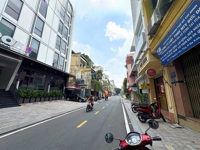 BÁN NHÀ GÓC 2 MẶT TIỀN : 146 NGUYỄN VĂN THỦ - P. ĐA KAO - Q. 1 - TPHCM