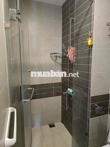 Bán căn hộ Studio River Gate chỉ 2.7tỷ bao hết ạ