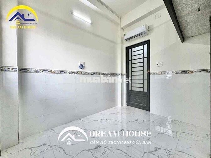 Căn hộ mini cửa sổ trời siêu thoáng ngay Vòng xoay Phú Lâm