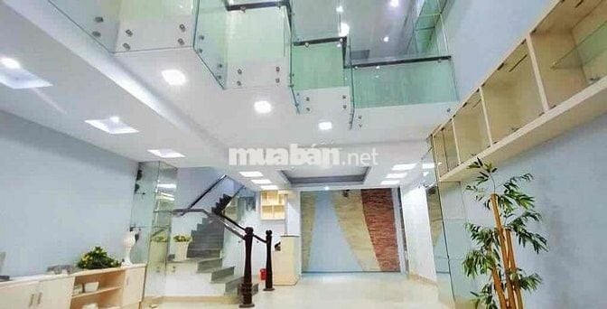 ✅ Cho Thuê Nhà HXH Trung Tâm Quận 1 Ngang 5,5m 3 Lầu 330m2 DTSD