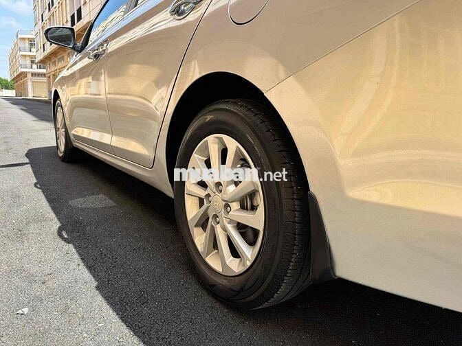 Hyundai Accent 2018 số tự động