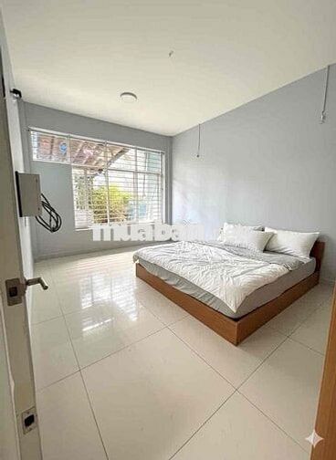 1 PHÒNG NGỦ DIỆN TÍCH 60M2 CỬA SỔ THOÁNG Ở NGUYỄN VĂN MẠI KHU SÂN BAY