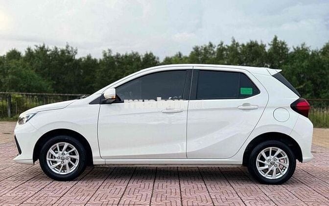 Toyota Wigo 2024 G 1.2 AT - 42000 km