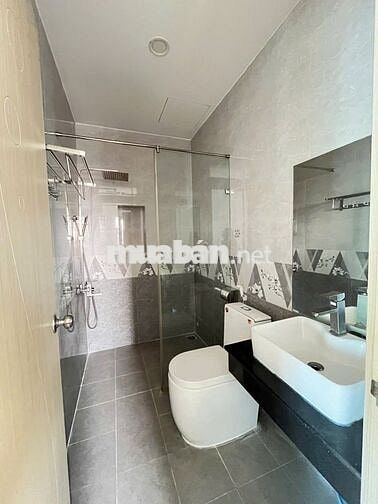 CHO THUÊ CĂN HỘ STUDIO MỚI TINH KHIẾT – CÁCH ĐI BỘ ĐẾN BIỂN MỸ KHÊ