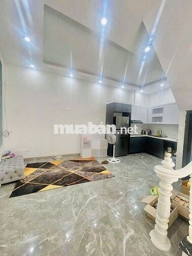 Nguyễn Văn Cừ -  Nguyên Căn - 52M2 ×4 Tầng - 15 Triệu