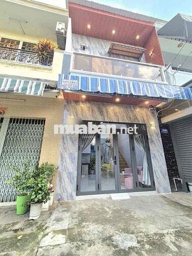 Nhà 2 Tầng, Giá Chỉ Nhỉnh 3 Tỷ, DT 21m2, Hoà Bình Q.Tân Phú, HXH 7m