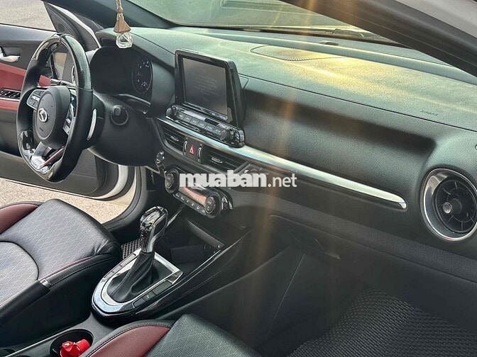 Kia Cerato 2019 2.0 AT Premium - 60000 km