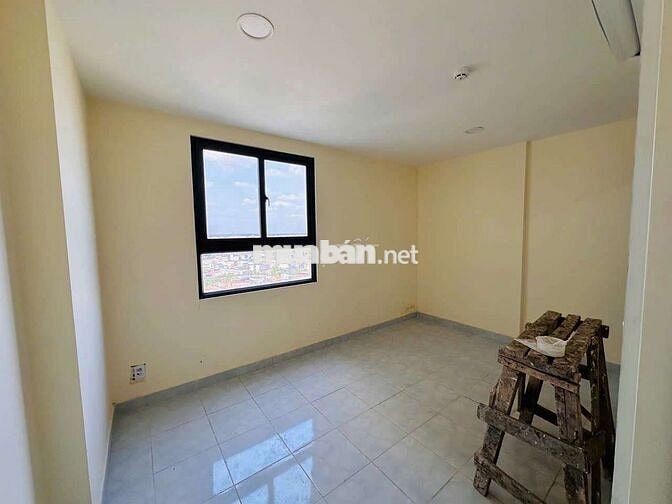 Căn lớn 2pn2wc lô D1 giá 1.5 tỷ 67m ..căn bé 38m thì 869tr ạ