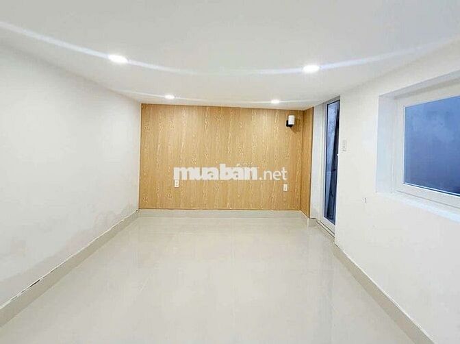 Shop house xinh đẹp 50m2 + 40m2 lửng và sân. 3PN, 3,8 tỉ TL