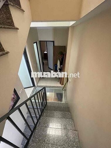 Nhà đẹp Nguyễn Trãi! 30m ra phố, ngõ nông thẳng, dân xây. 39mx4T. 8,5t