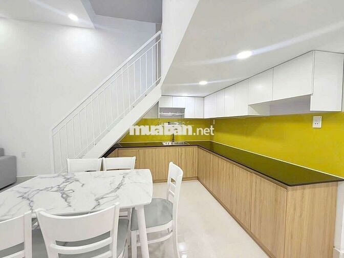Shop house xinh đẹp 50m2 + 40m2 lửng và sân. 3PN, 3,8 tỉ TL