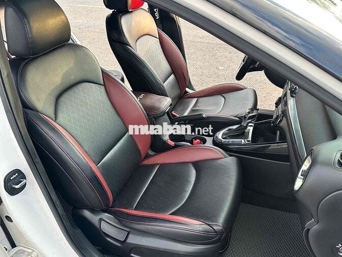 Kia Cerato 2019 2.0 AT Premium - 60000 km