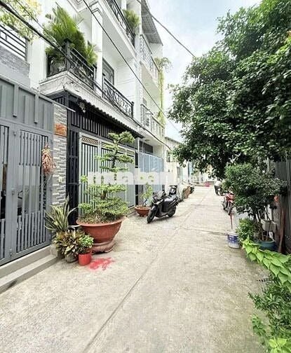 NHỈNH 6 TỶ , HXH ,60m2, 4 TẦNG GẦN 4 XÃ ,GIÁP TÂN PHÚ