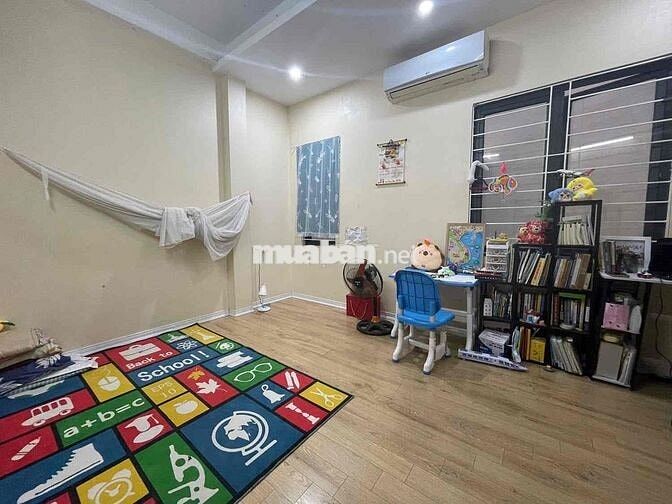 Nhà đẹp Nguyễn Trãi! 30m ra phố, ngõ nông thẳng, dân xây. 39mx4T. 8,5t