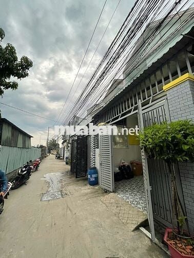 Chính chủ bán gấp nhà DT 5m-16m giá 350tr gần chợ Xuân Thới Thượng