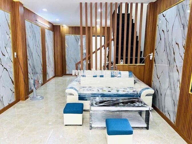 🛑Nhà mới, cách 1 căn ra Mặt tiền, 2 tầng (3.6x12.5m) Tùng Thiện Vương