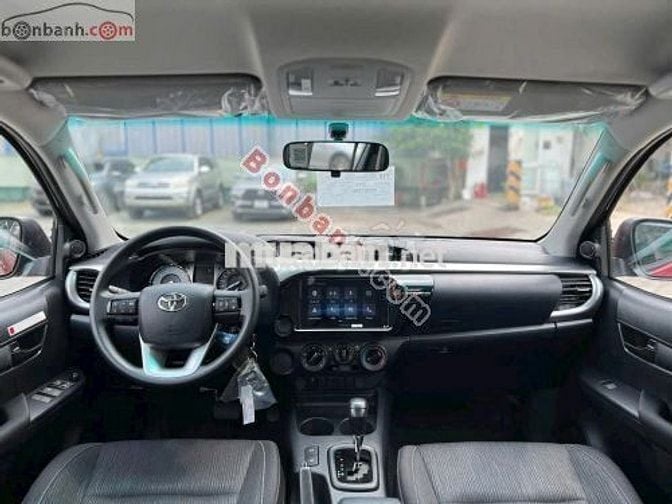 Toyota Hilux 2.4L 4x2 AT 2025