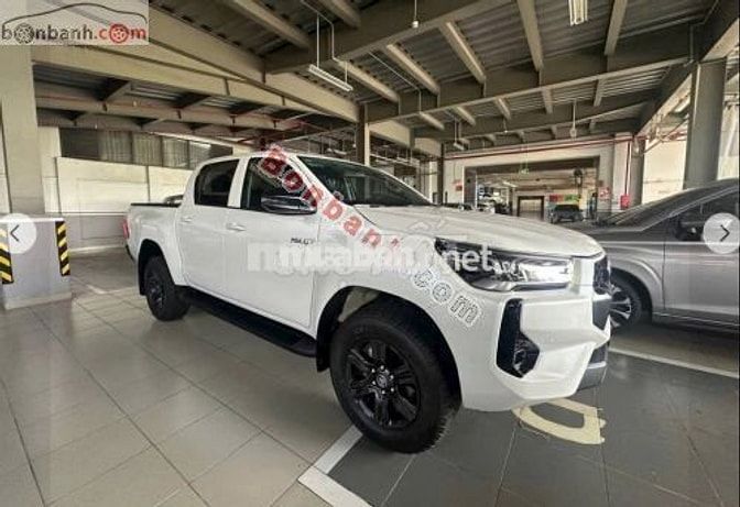Toyota Hilux 2.4L 4x2 AT 2025
