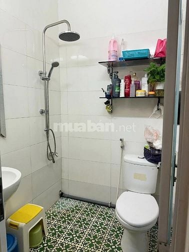 Bán nhà 1T2L ngay sát Mặt tiền Võ Thị Sáu Q1 DT:7.4x15 đối diện công v