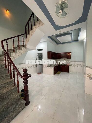 Chính chủ bán gấp nhà DT 5m-16m giá 350tr gần chợ Xuân Thới Thượng