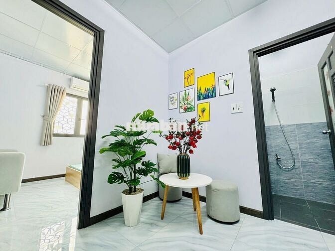 Đúng hình đúng giá Tách PN Bếp full nội thất Tòa nhà có thang máy