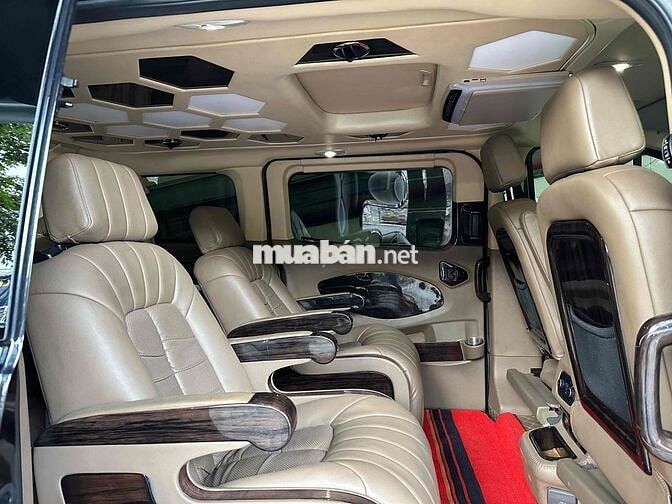 Ford Tourneo Limousine 2019, bảo hành 2026 vay 75%