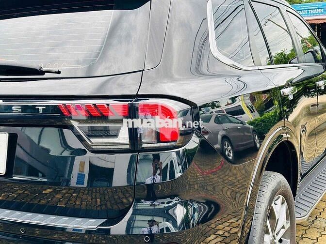 Ford Everest 2022 Titanium 2.0L 4x2 AT - 27000 km