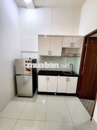 Chính chủ cho thuê 2PN bancol lớn ngay Bùi đình túy , Bình Thạnh