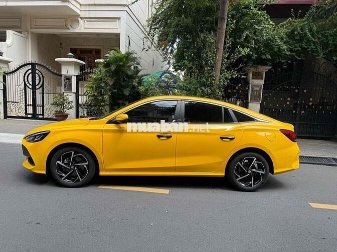 MG5 2023 Luxury Đời 2023 Màu Vàng xe đẹp như mới