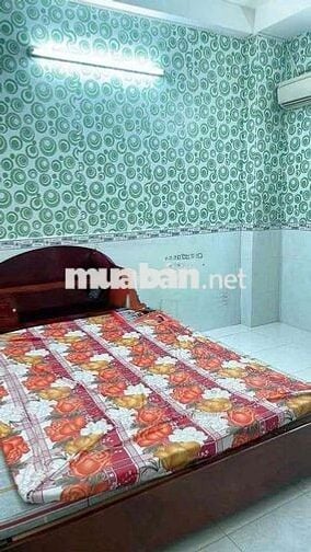 NHÀ 2 LẦU - 5PN, 6WC - HẺM XE HƠI