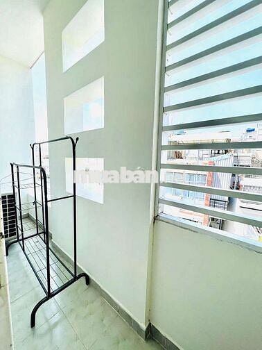 Chính chủ cho thuê 2PN bancol lớn ngay Bùi đình túy , Bình Thạnh