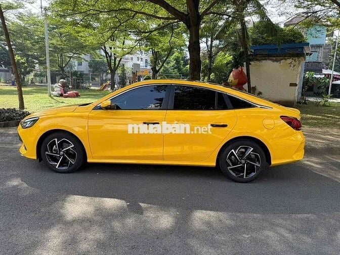MG5 2023 Luxury Đời 2023 Màu Vàng xe đẹp như mới