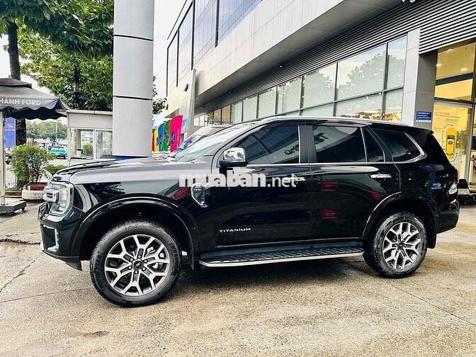 Ford Everest 2022 Titanium 2.0L AT 4x2 - 28000 km