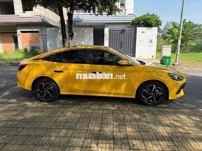 MG5 2023 Luxury Đời 2023 Màu Vàng xe đẹp như mới