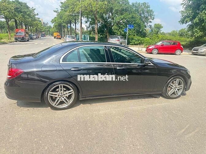Mercedes Benz E Class 2017 E300 AMG - 65000 km