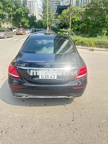 Mercedes Benz E Class 2017 E300 AMG - 65000 km