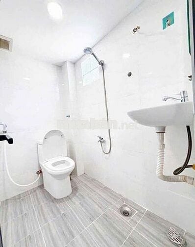 Pass phòng Duplex full nội thất cửa sổ gần VLU cơ sở 3,10p tới q1