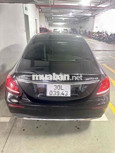 Mercedes Benz E Class 2017 E300 AMG - 65000 km