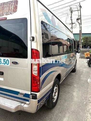 ford 2015 van 6 chỗ 900kg