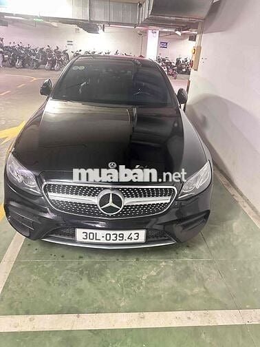 Mercedes Benz E Class 2017 E300 AMG - 65000 km